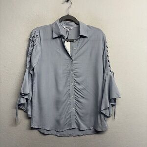 NWT BB Dakota Stripe Laced Bell Sleeve Button Down‎ Collared Shirt Blouse S Blue